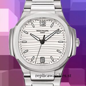 Patek Philippe Nautilus 9mm Ladies 7118/1A-010 Fold over clasp