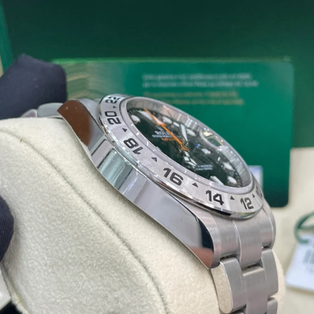 Rolex Explorer Black Dial 226570 42mm - Image 4