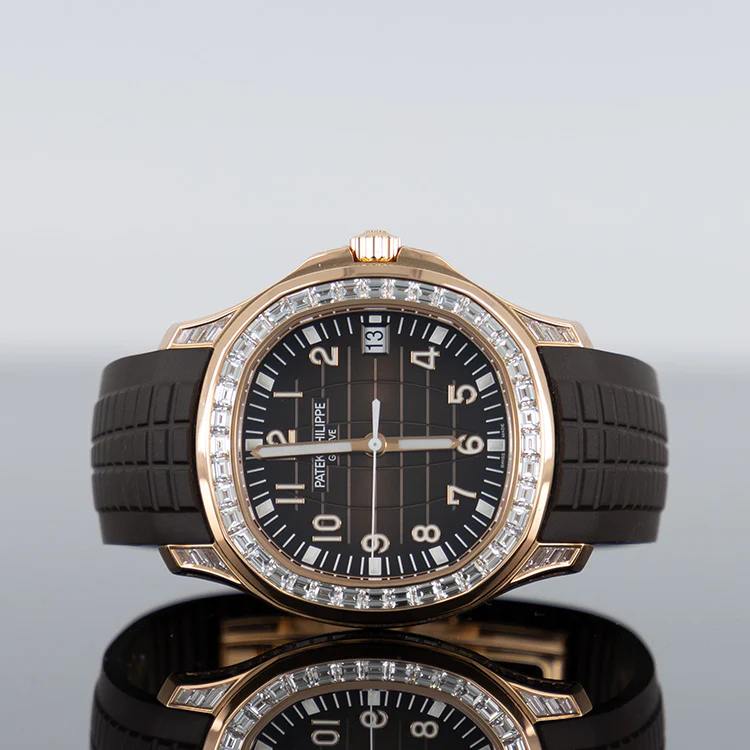 Patek Philippe Aquanaut 40.8 mm 5167/300R-010 Brown Dial - Image 2