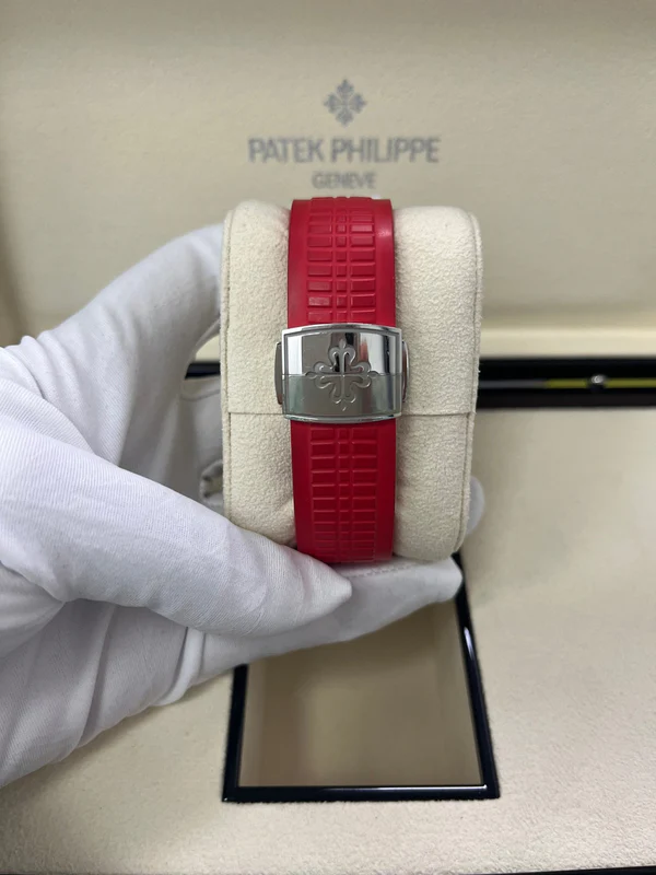 Patek Philippe Aquanaut 40mm Red Rubber 5167A-012 - Image 5