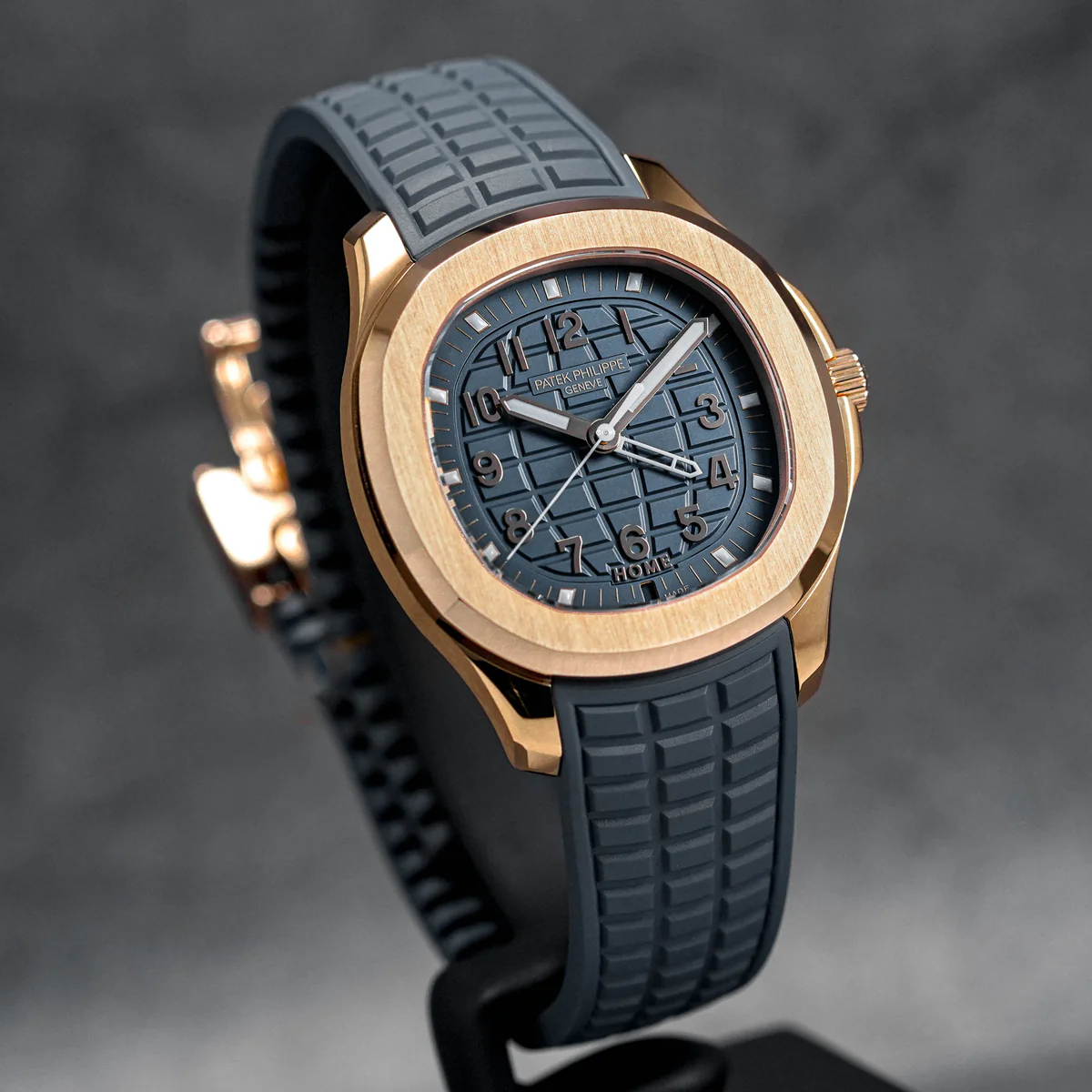 Patek Philippe Aquanaut 5269R-001 Blue Dial 38.8 mm - Image 4