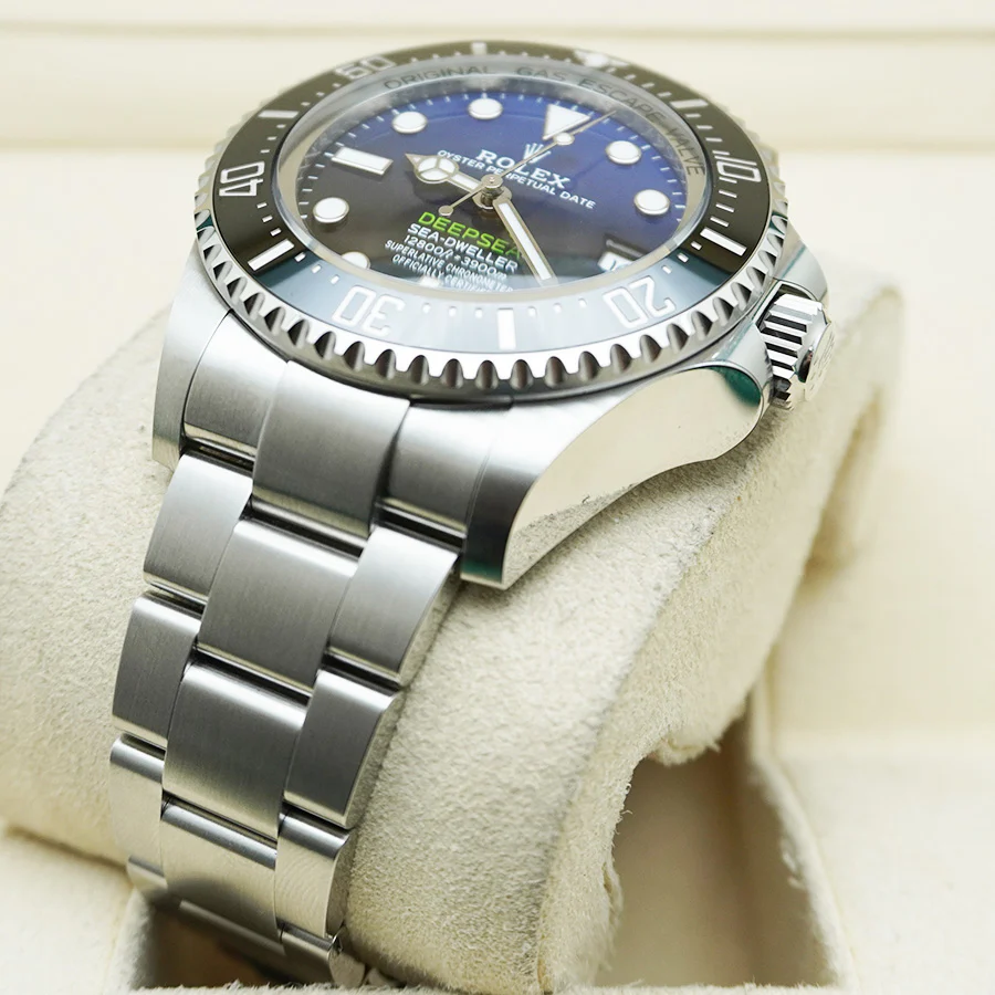 Rolex Sea-Dweller 44mm Deepsea Blue Dial 136660 - Image 4