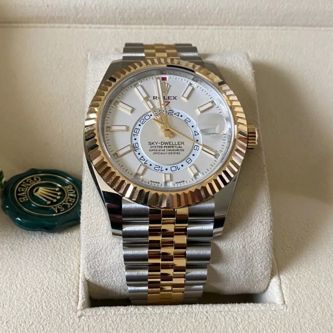 Rolex Sky-Dweller 336933-0006 White Dial Jubilee Bracelet 42mm - Image 2